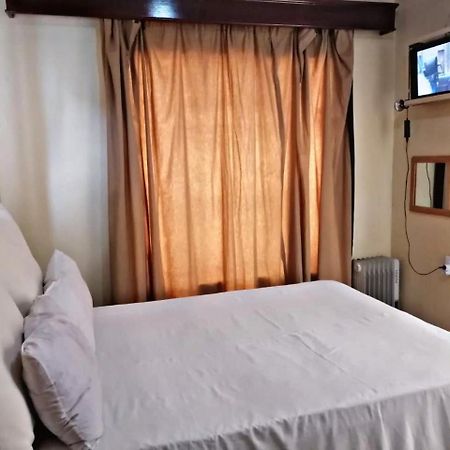 Valleycenter Guesthouse Йоханнесбург Экстерьер фото
